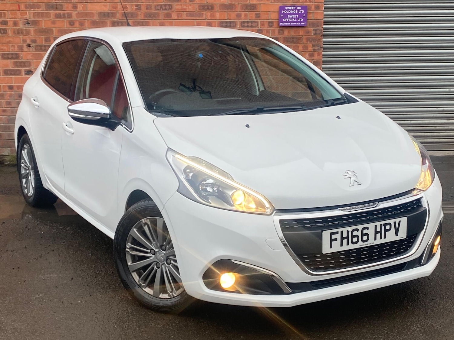 Used Peugeot 208 2017 for sale - 77386304: Photo 41