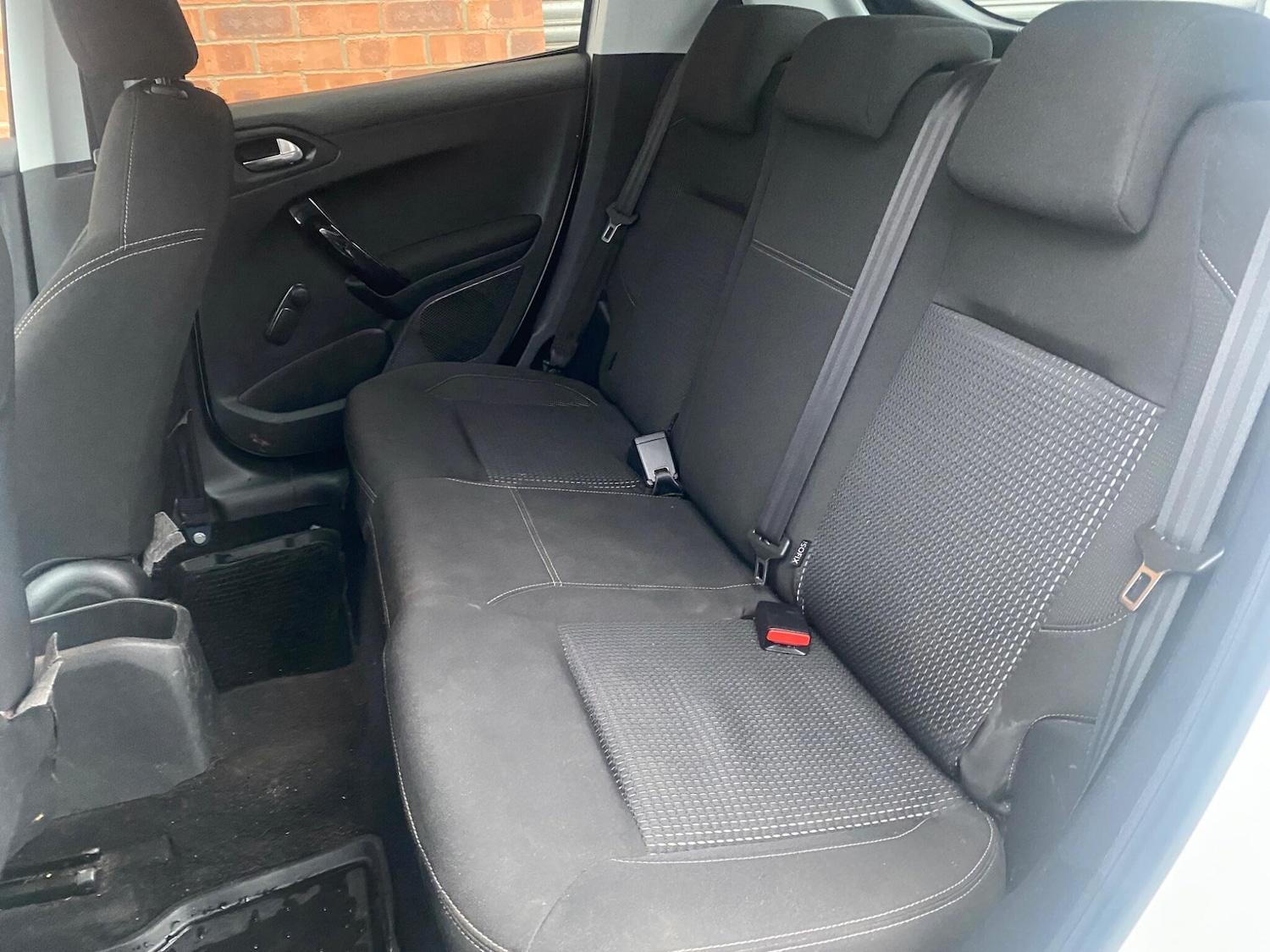 Used Peugeot 208 2017 for sale - 77386304: Photo 48