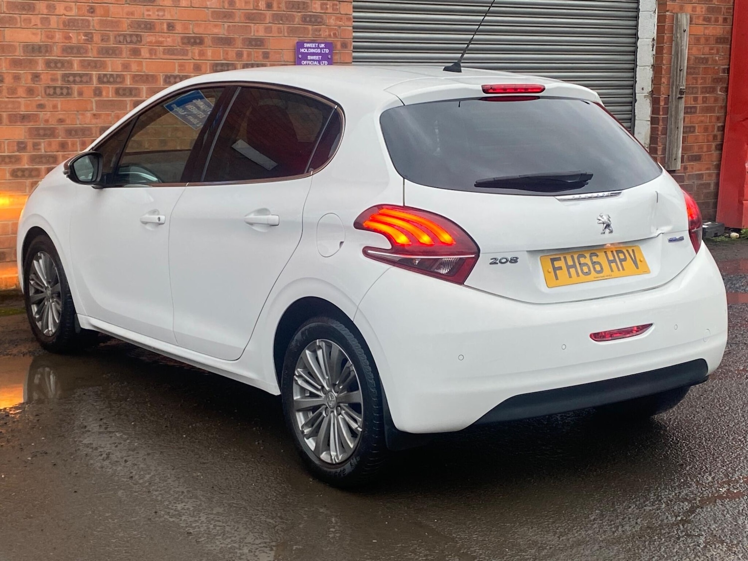 Used Peugeot 208 2017 for sale - 77386304: Photo 50