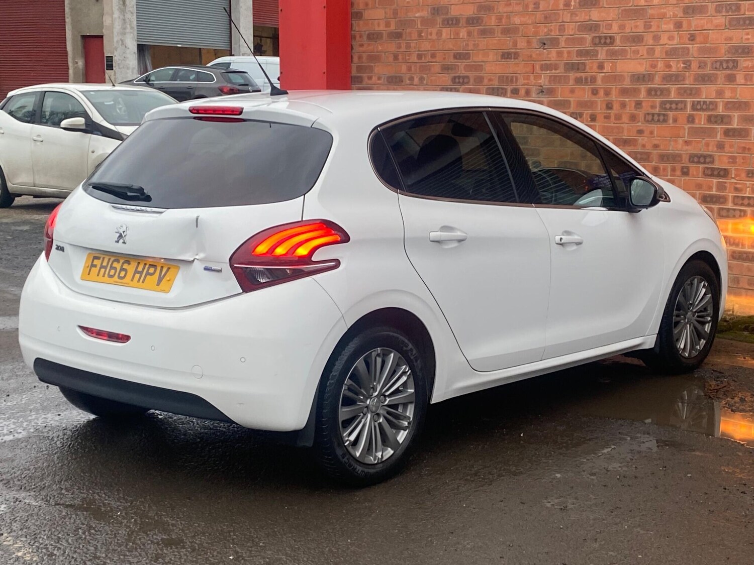 Used Peugeot 208 2017 for sale - 77386304: Photo 53