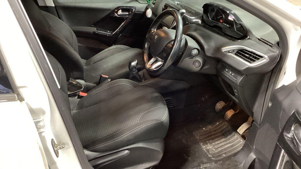 Used Peugeot 208 2017 for sale - 77386304: Photo 7