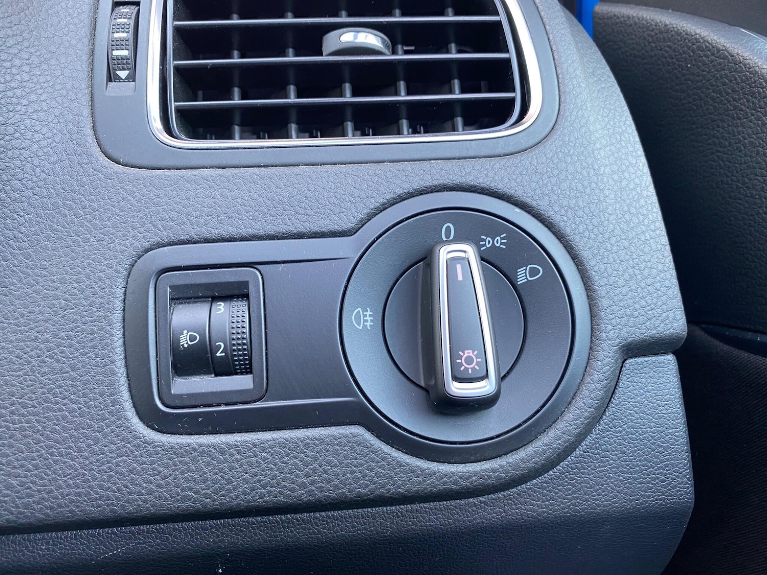 Used Volkswagen Polo 2014 for sale - 76801887: Photo 21