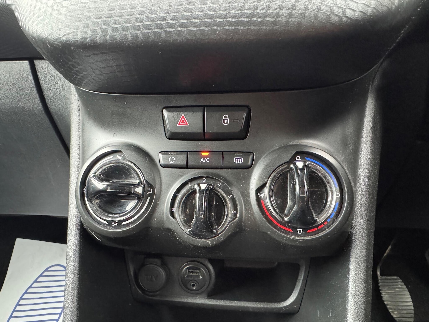 Used Peugeot 208 for sale - 78136337: Photo 48