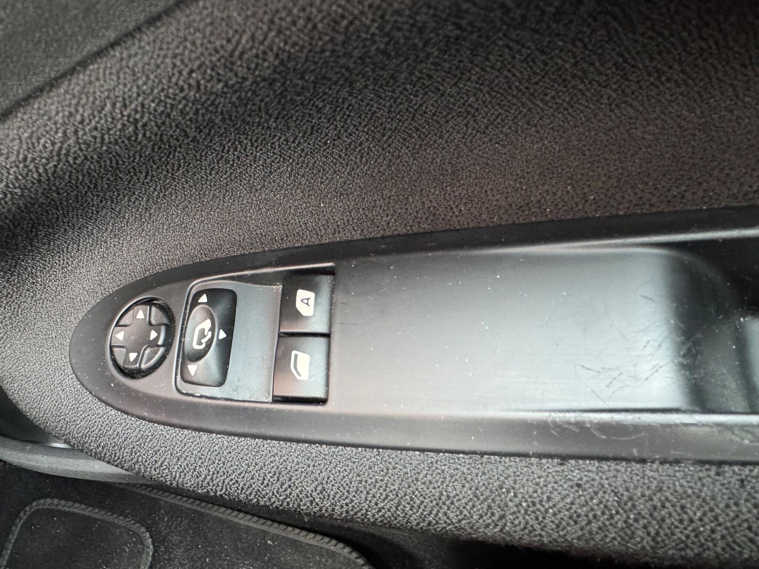 Used Citroen DS3 2014 for sale - 77695914: Photo 40