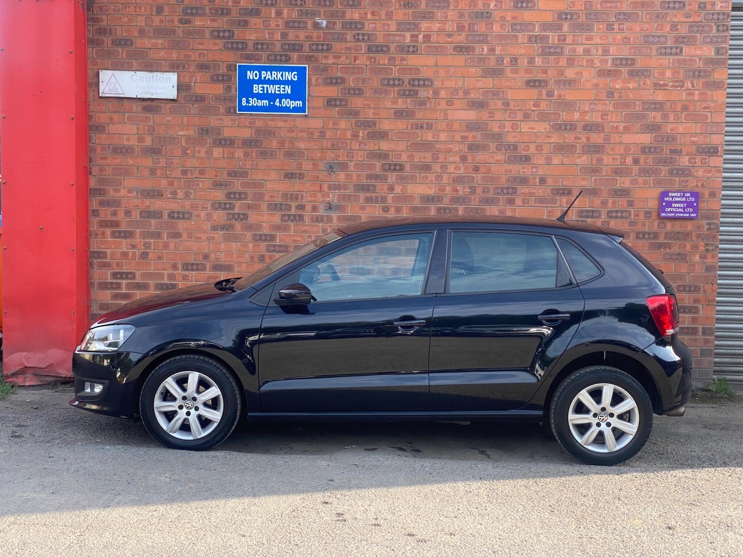 Vehicle 28