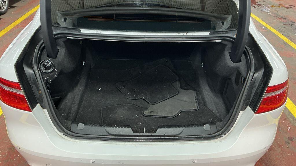 Used Jaguar XE 2016 for sale - 76801888: Photo 11