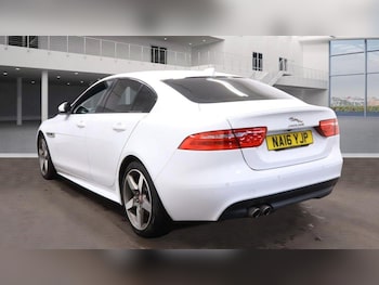 Used Jaguar XE 2016 for sale - 76801888: Photo