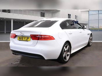 Used Jaguar XE 2016 for sale - 76801888: Photo