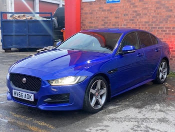 Used Jaguar XE 2016 for sale - 76398304: Photo