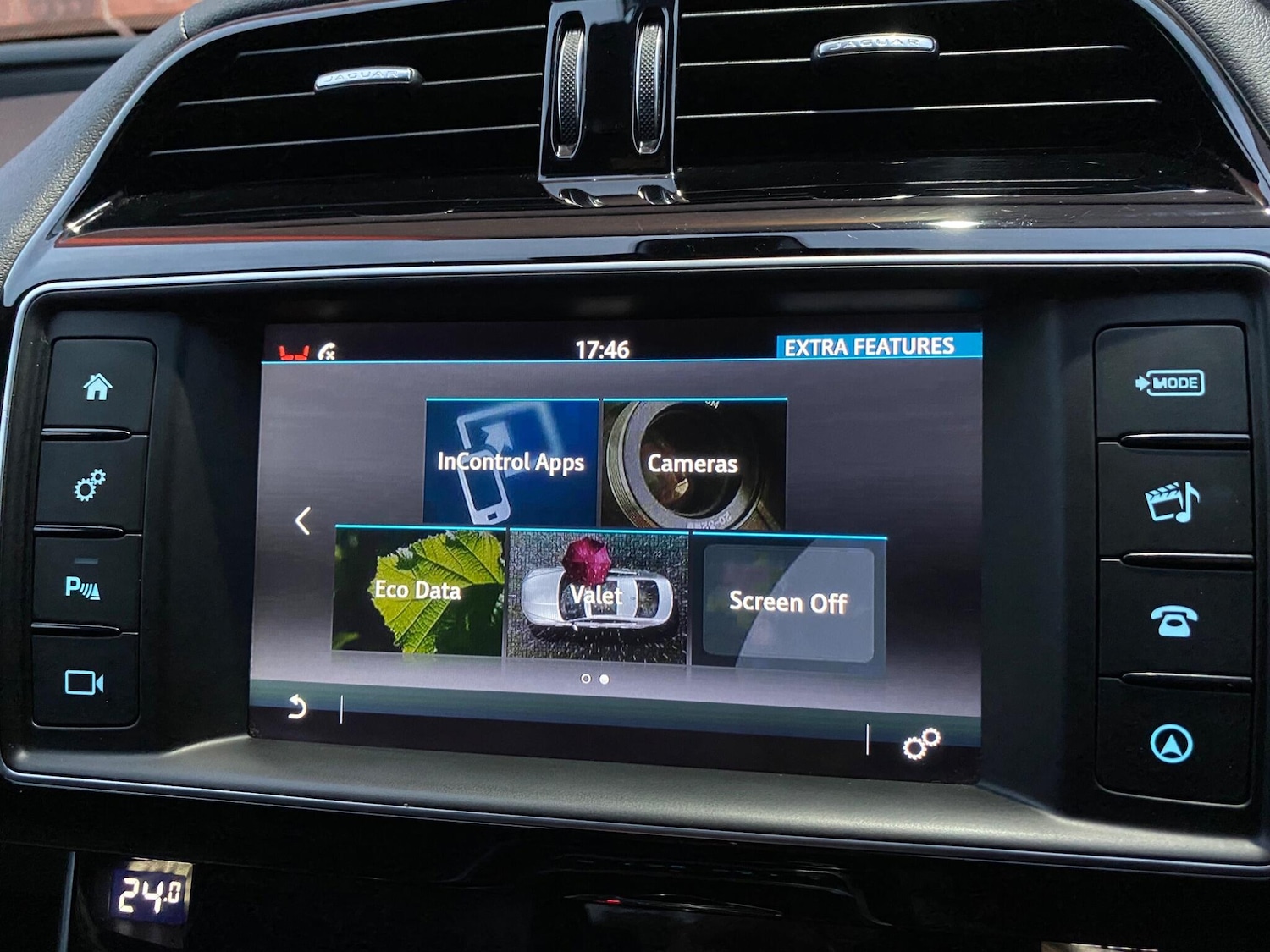 Used Jaguar XE 2016 for sale - 76398304: Photo 37