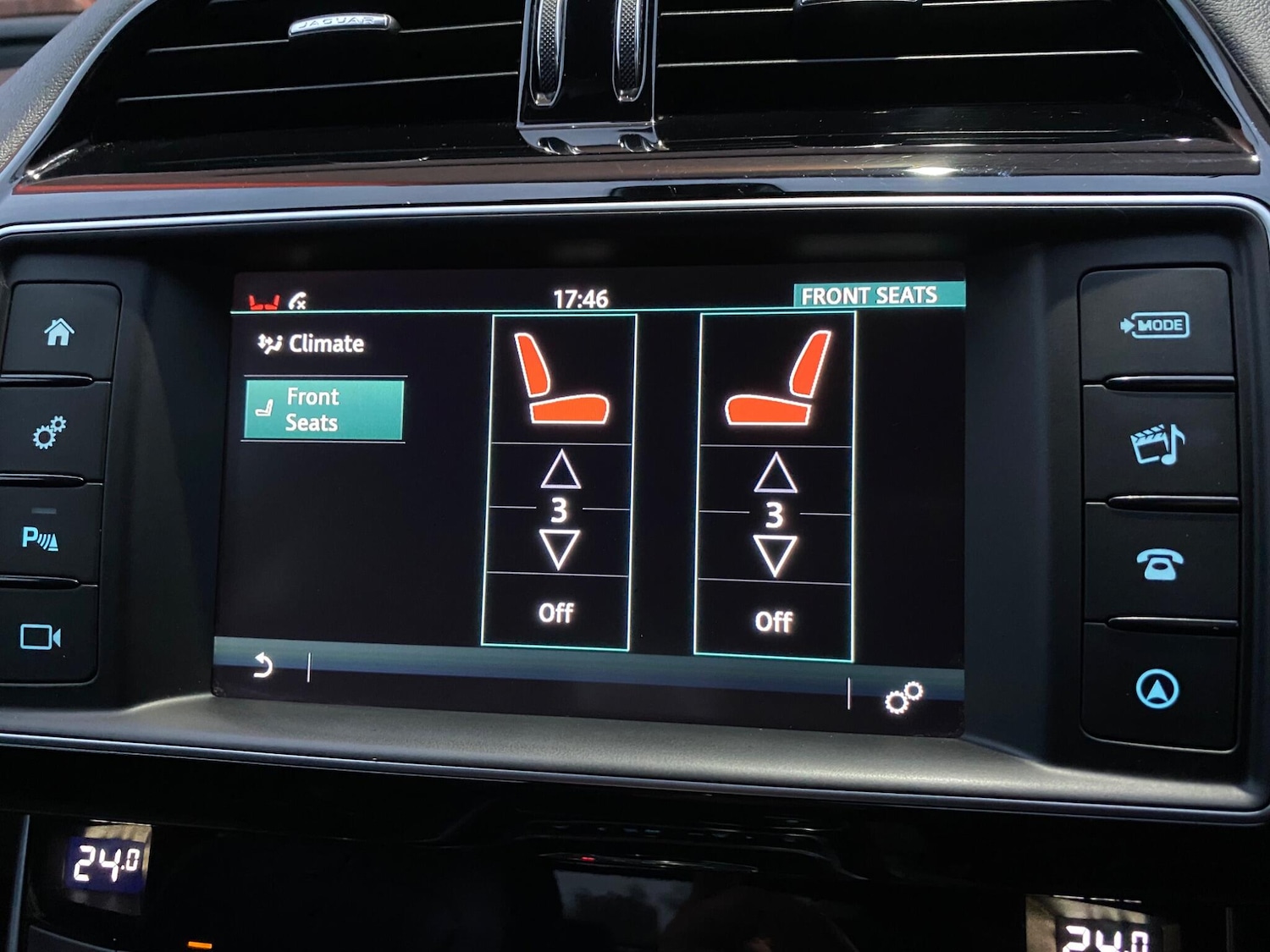 Used Jaguar XE 2016 for sale - 76398304: Photo 44