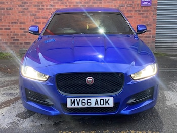 Used Jaguar XE 2016 for sale - 76398304: Photo