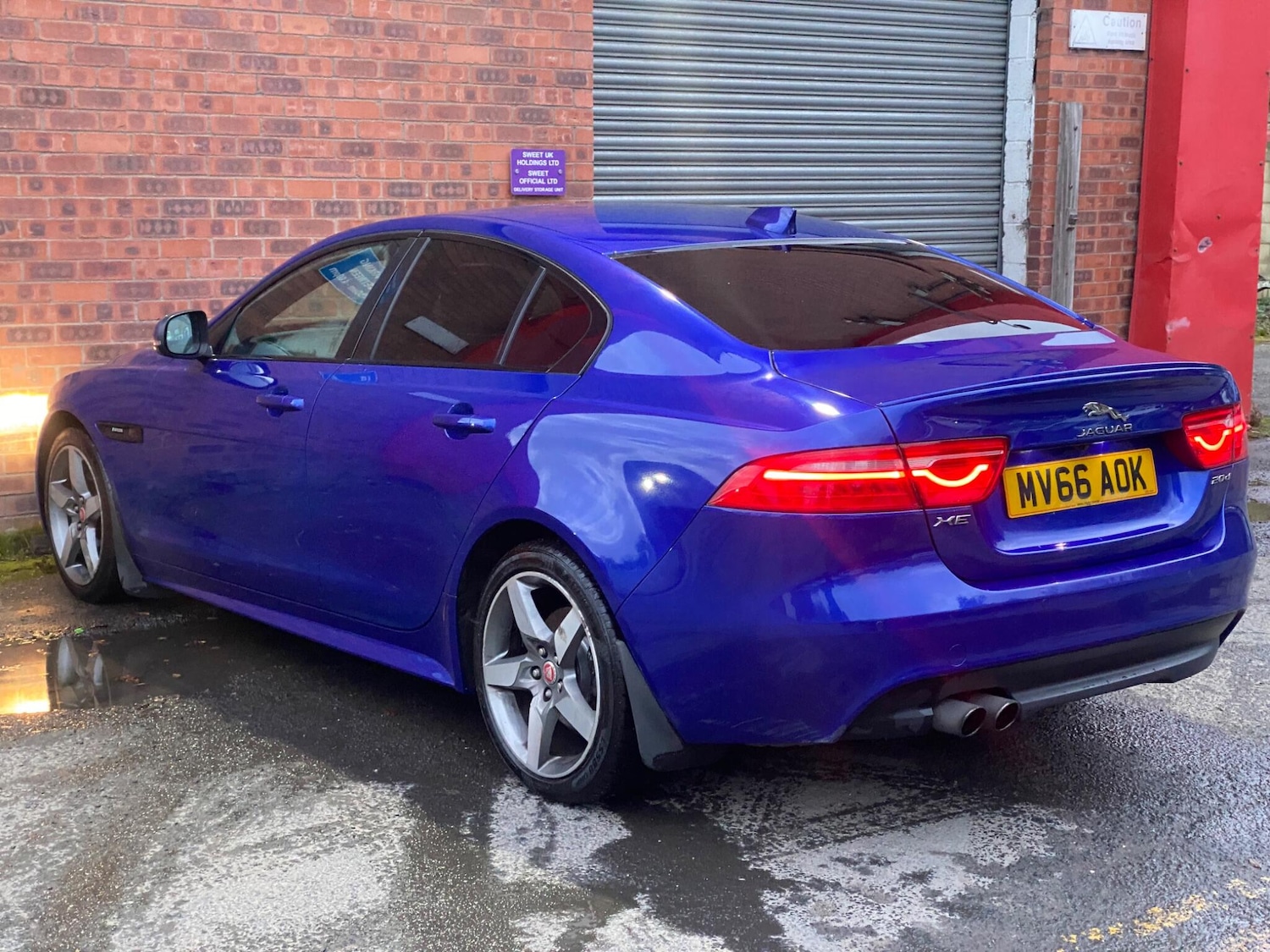 Used Jaguar XE 2016 for sale - 76398304: Photo 61