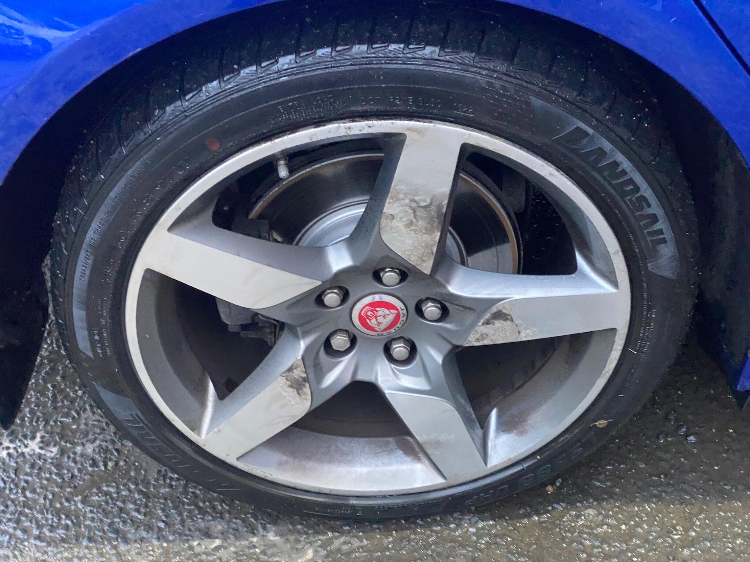 Used Jaguar XE 2016 for sale - 76398304: Photo 66