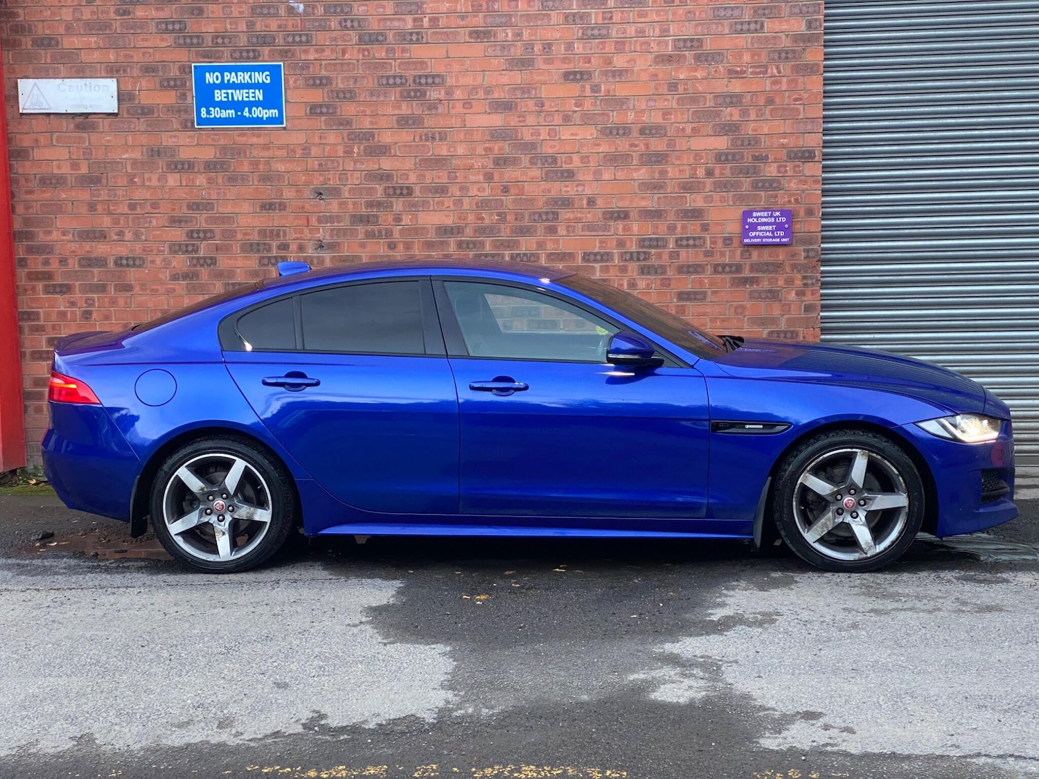 Used Jaguar XE 2016 for sale - 76398304: Photo 7