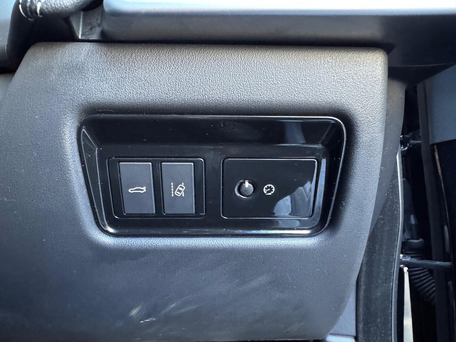 Used Jaguar XE 2018 for sale - 78157259: Photo 44