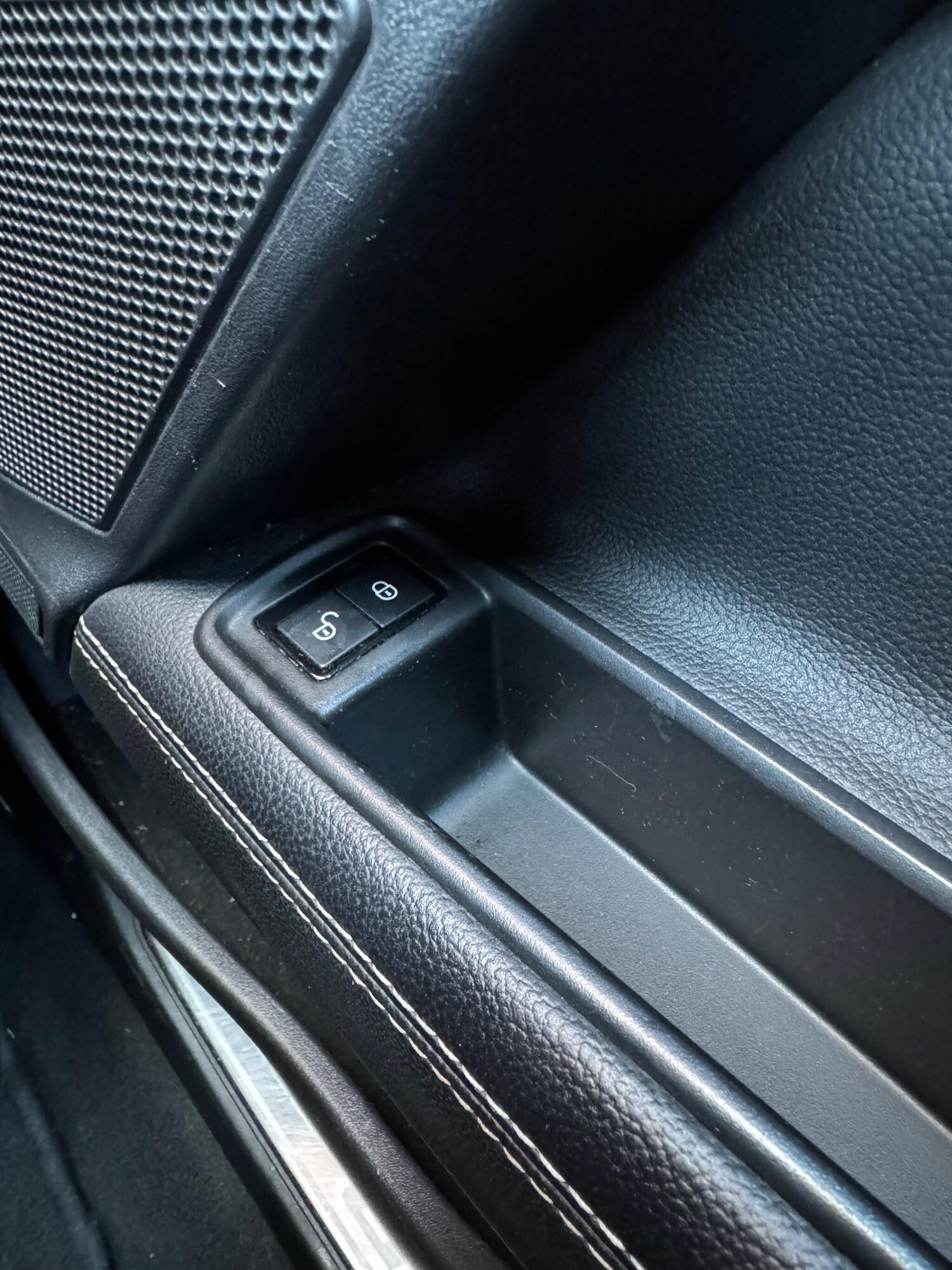 Used Jaguar XE 2018 for sale - 78157259: Photo 47