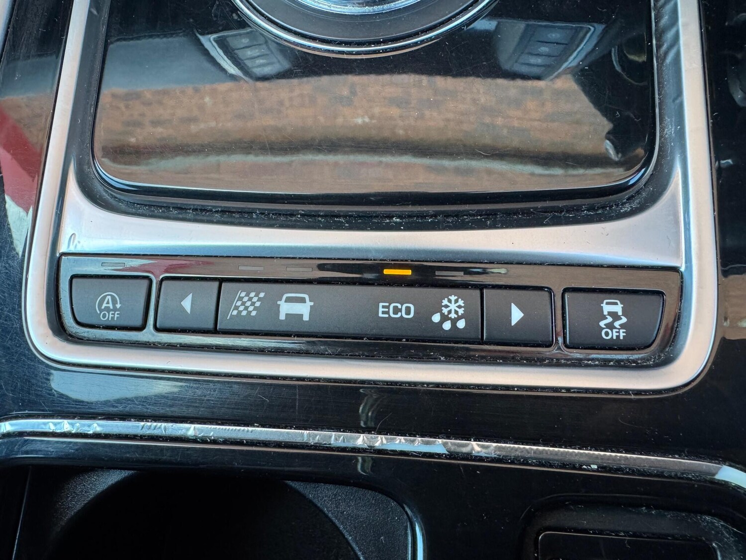 Used Jaguar XE 2018 for sale - 78157259: Photo 50