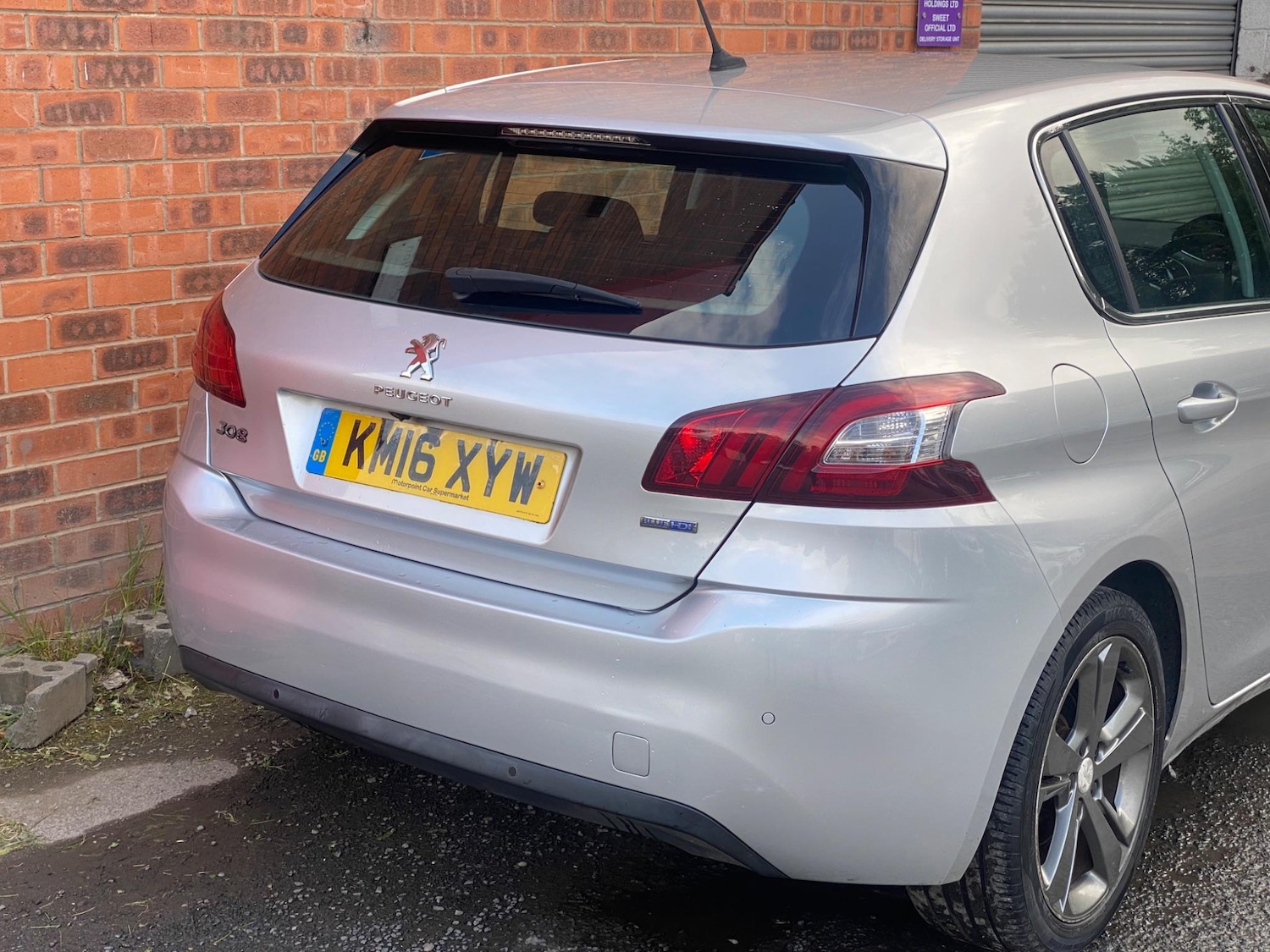 Vehicle 21