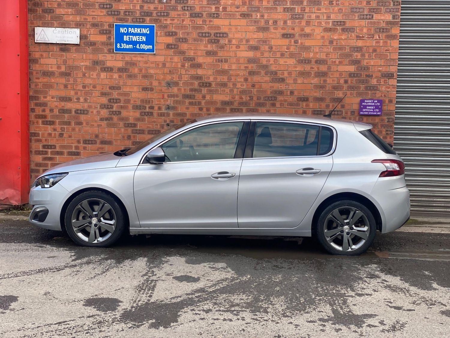 Vehicle 28