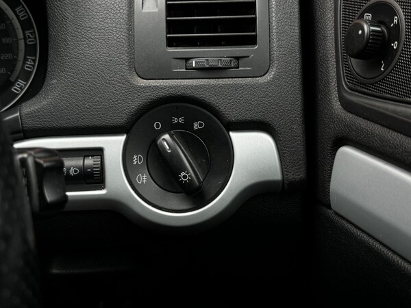 Used Skoda Octavia 2008 for sale - 71629603: Photo 43