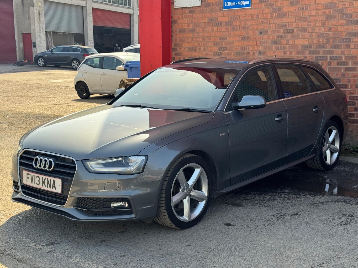 Used Audi A4 2013 for sale - 78171268: Photo 2