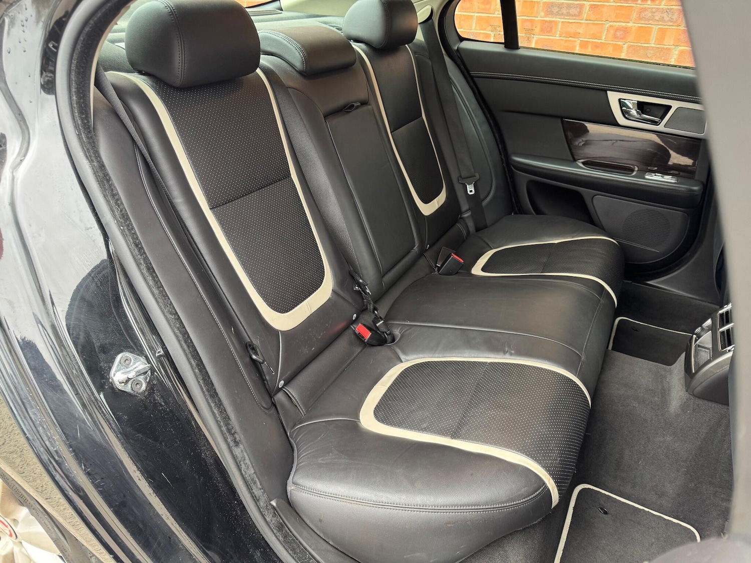 Used Jaguar XF 2015 for sale - 77978150: Photo 17