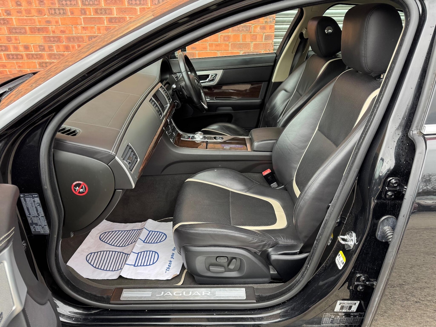 Used Jaguar XF 2015 for sale - 77978150: Photo 21