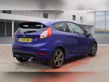 Used Ford Fiesta 2016 for sale - 77330569: Photo