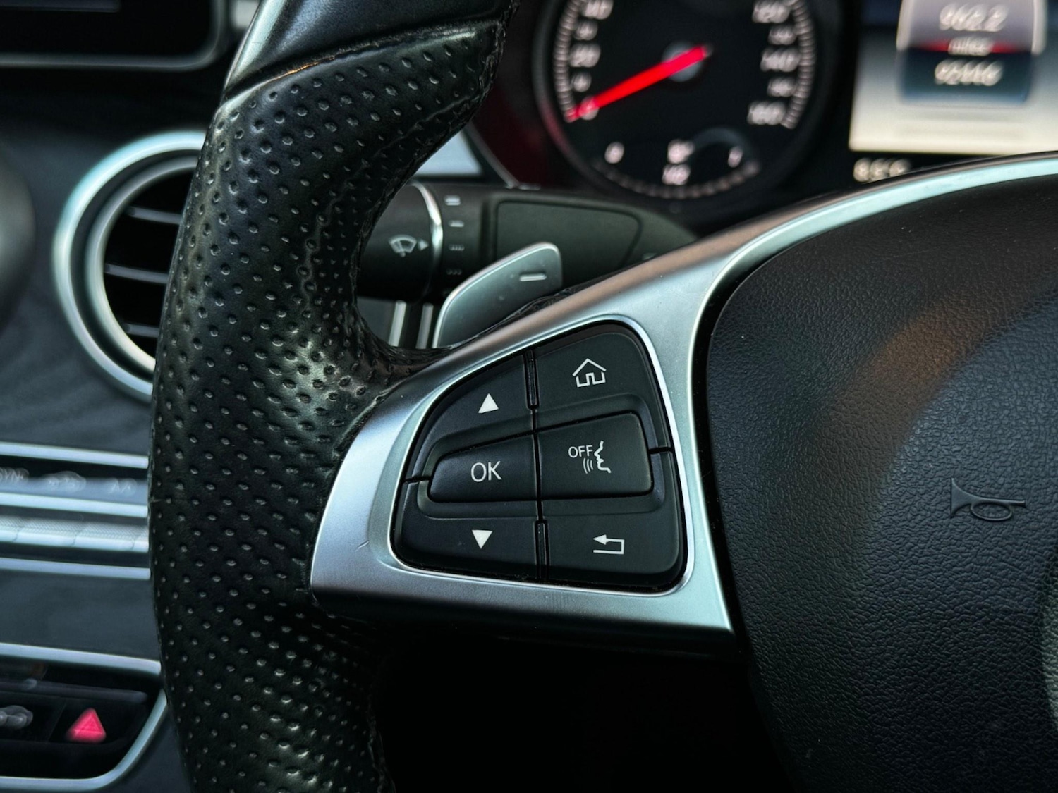 Used Mercedes-Benz C Class 2016 for sale - 76996553: Photo 33