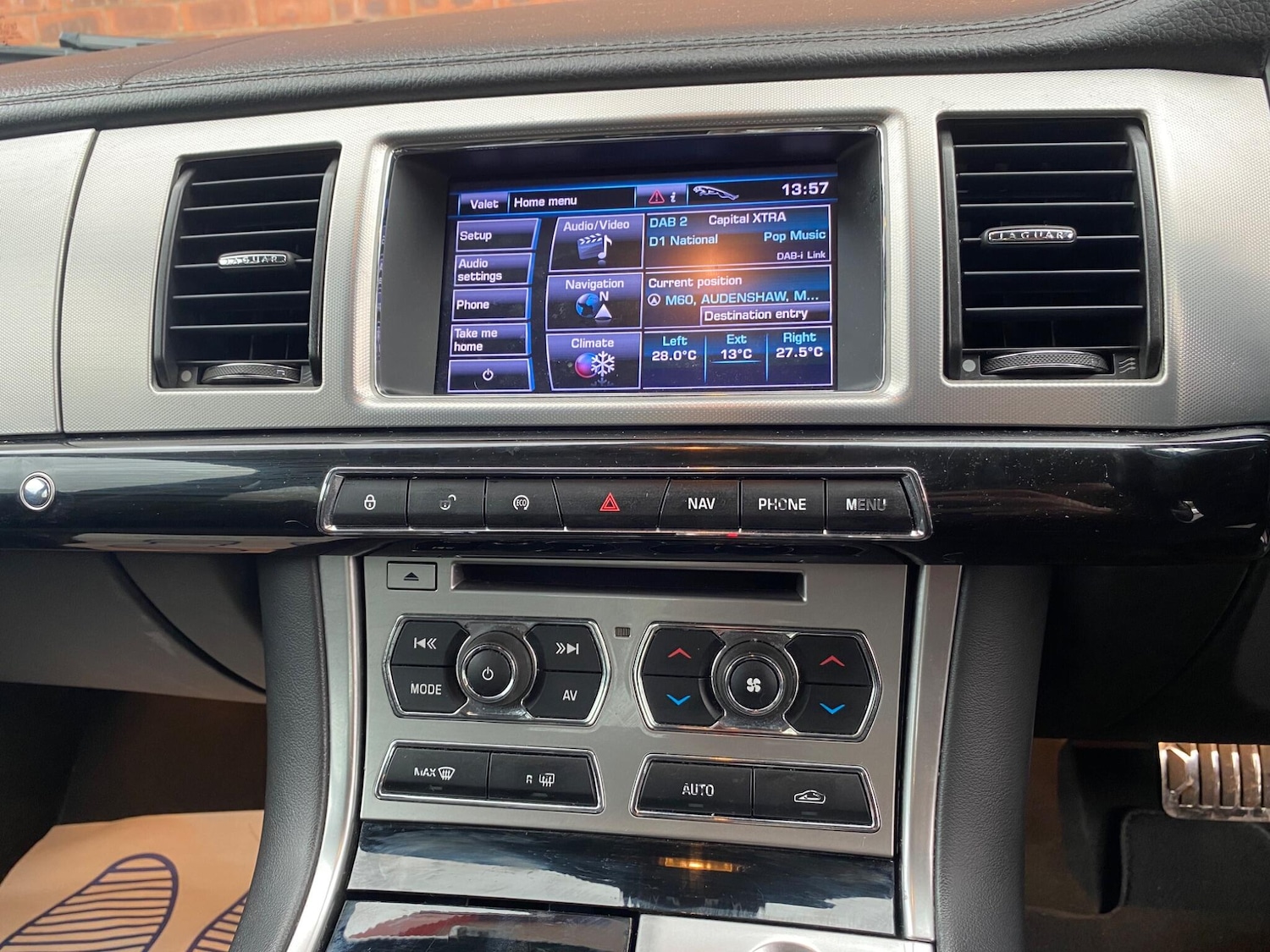 Used Jaguar XF 2013 for sale - 76887133: Photo 31