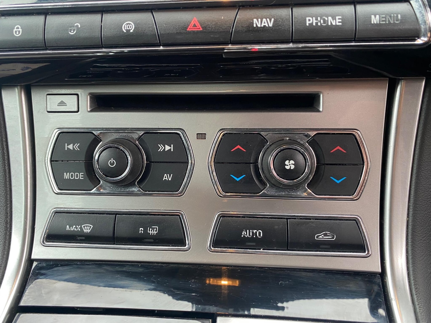 Used Jaguar XF 2013 for sale - 76887133: Photo 32