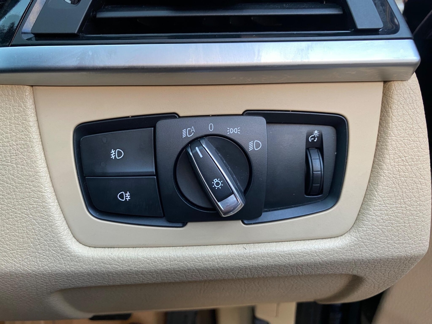 Used BMW 3 Series 2014 for sale - 76562408: Photo 23