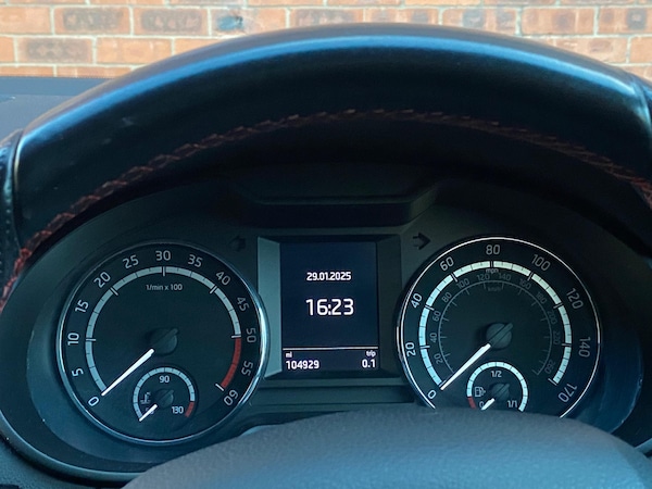 Used Skoda Octavia 2015 for sale - 73540963: Photo 44