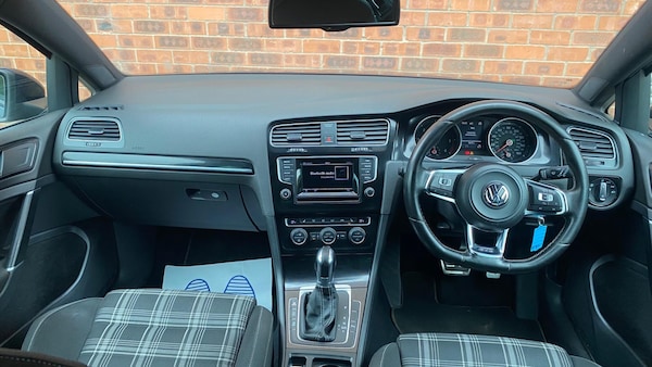Used Volkswagen Golf 2014 for sale - 74425320: Photo 15