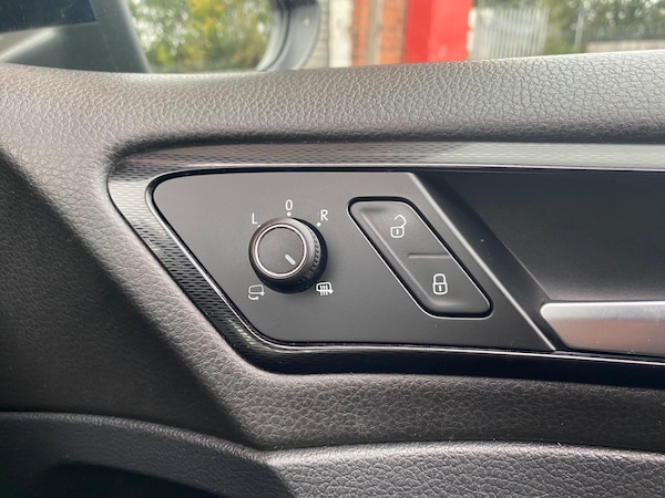 Used Volkswagen Golf 2014 for sale - 74425320: Photo 47