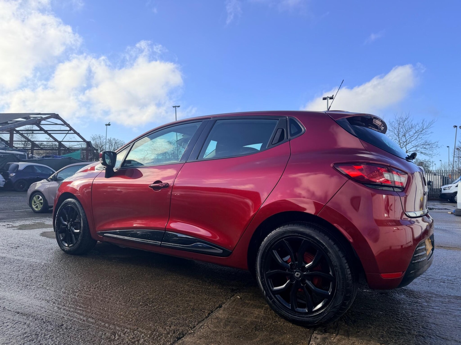 Used Renault Clio for sale - 77441333: Photo 13