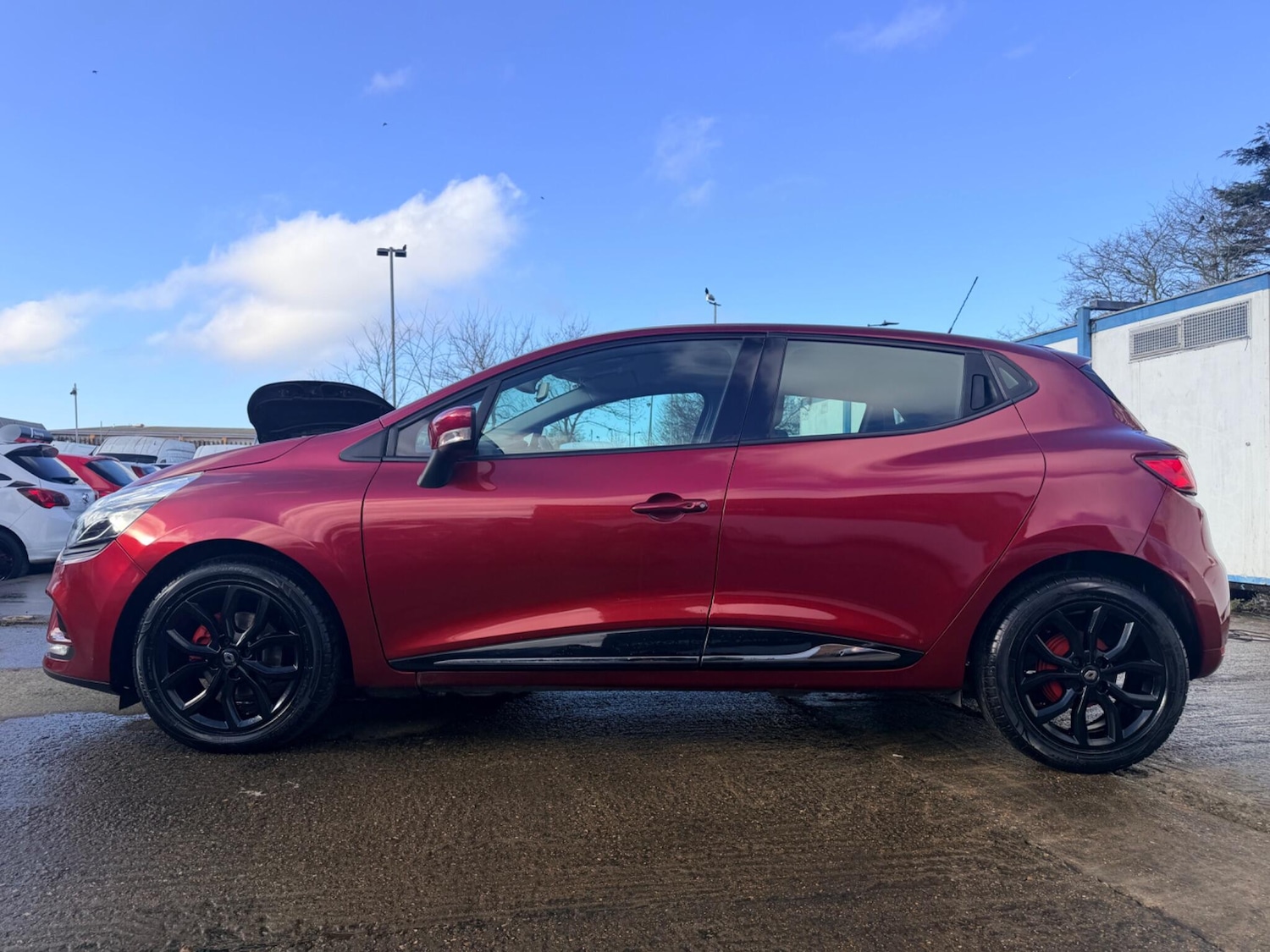 Used Renault Clio for sale - 77441333: Photo 14