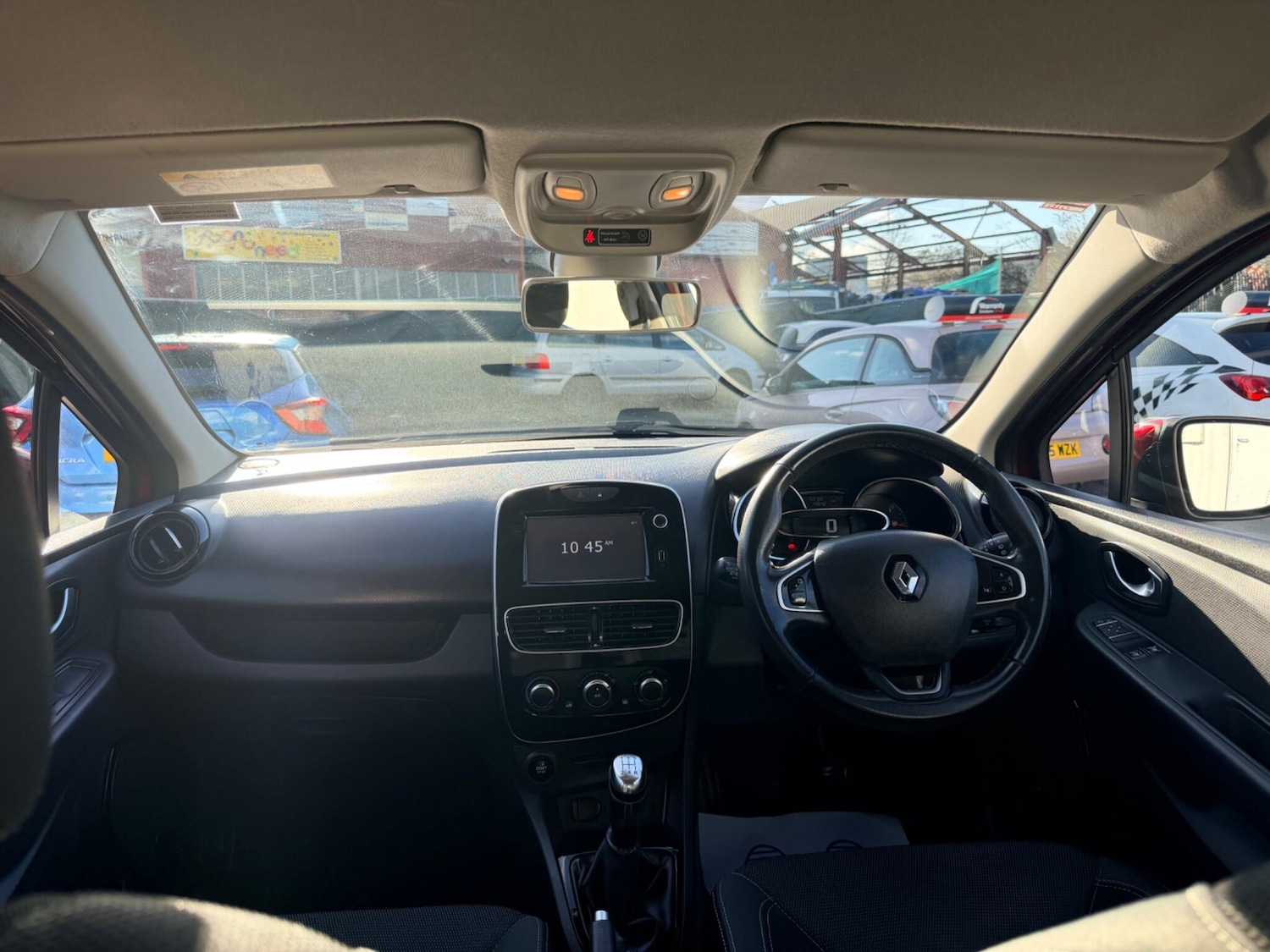 Used Renault Clio for sale - 77441333: Photo 34