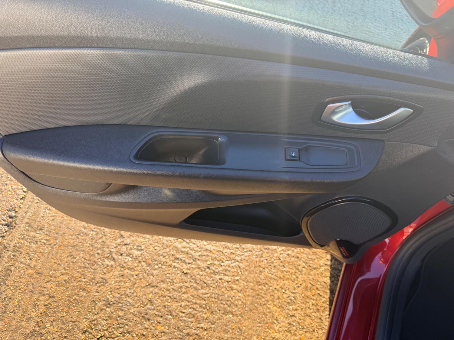 Used Renault Clio for sale - 77441333: Photo 36