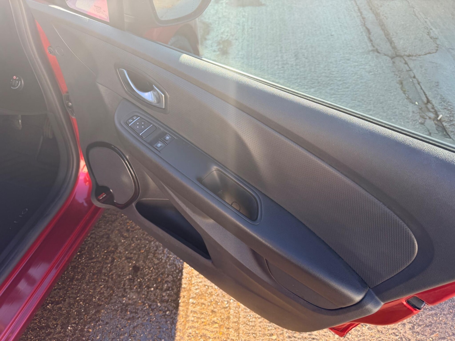 Used Renault Clio for sale - 77441333: Photo 43