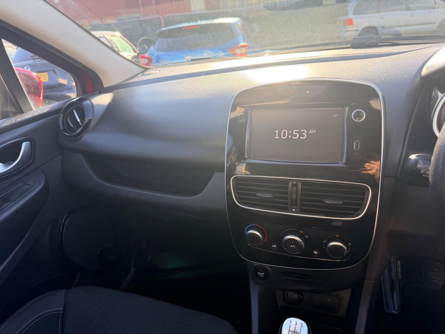 Used Renault Clio for sale - 77441333: Photo 52