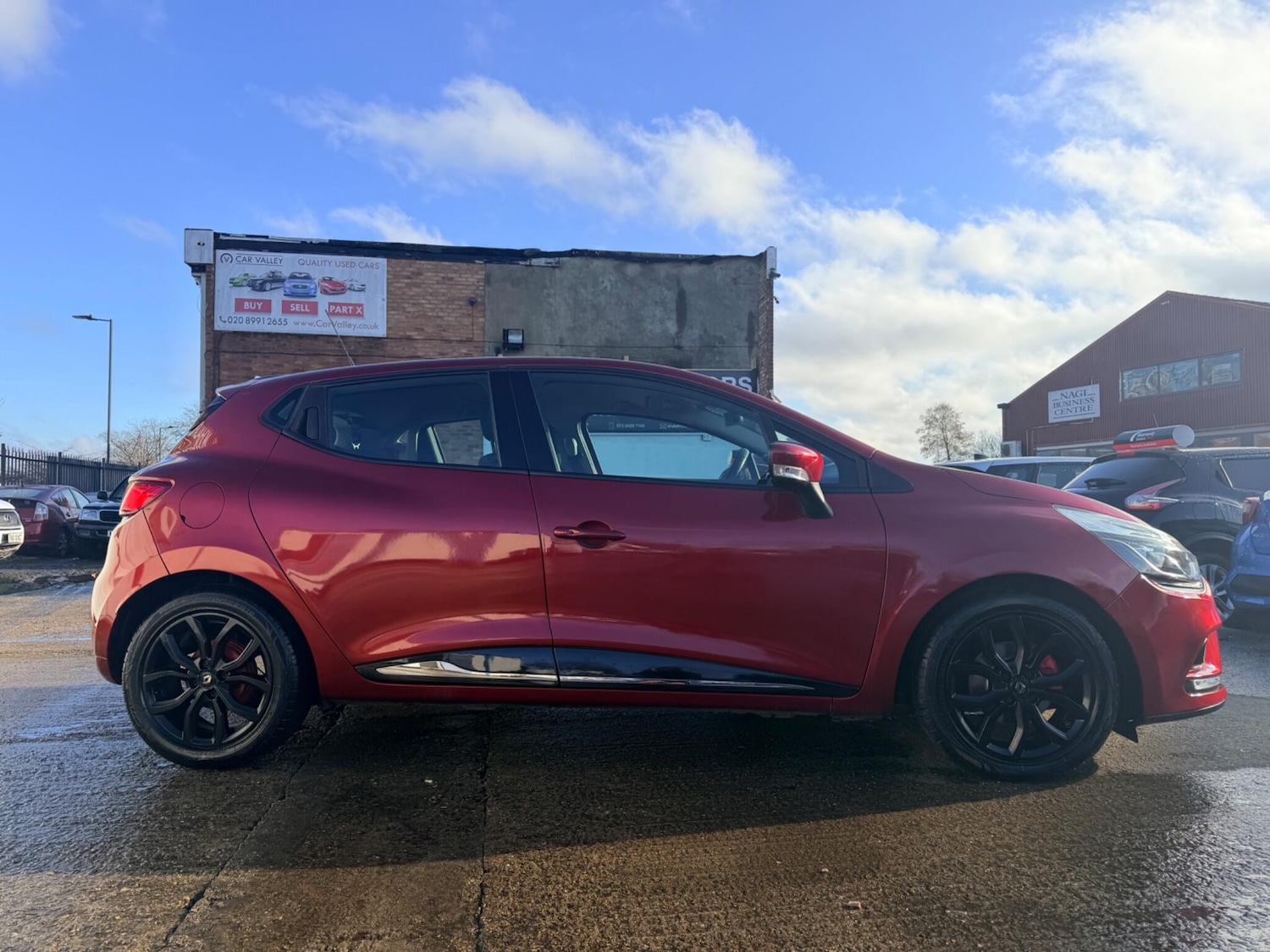 Used Renault Clio for sale - 77441333: Photo 8