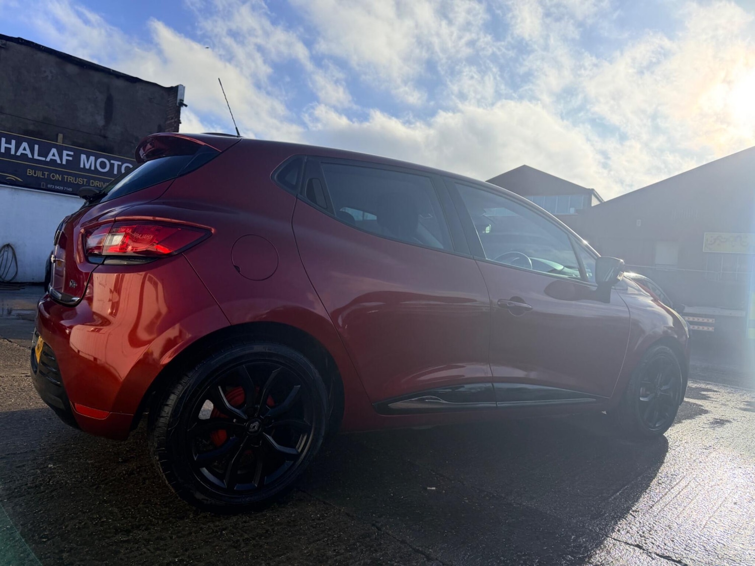 Used Renault Clio for sale - 77441333: Photo 9