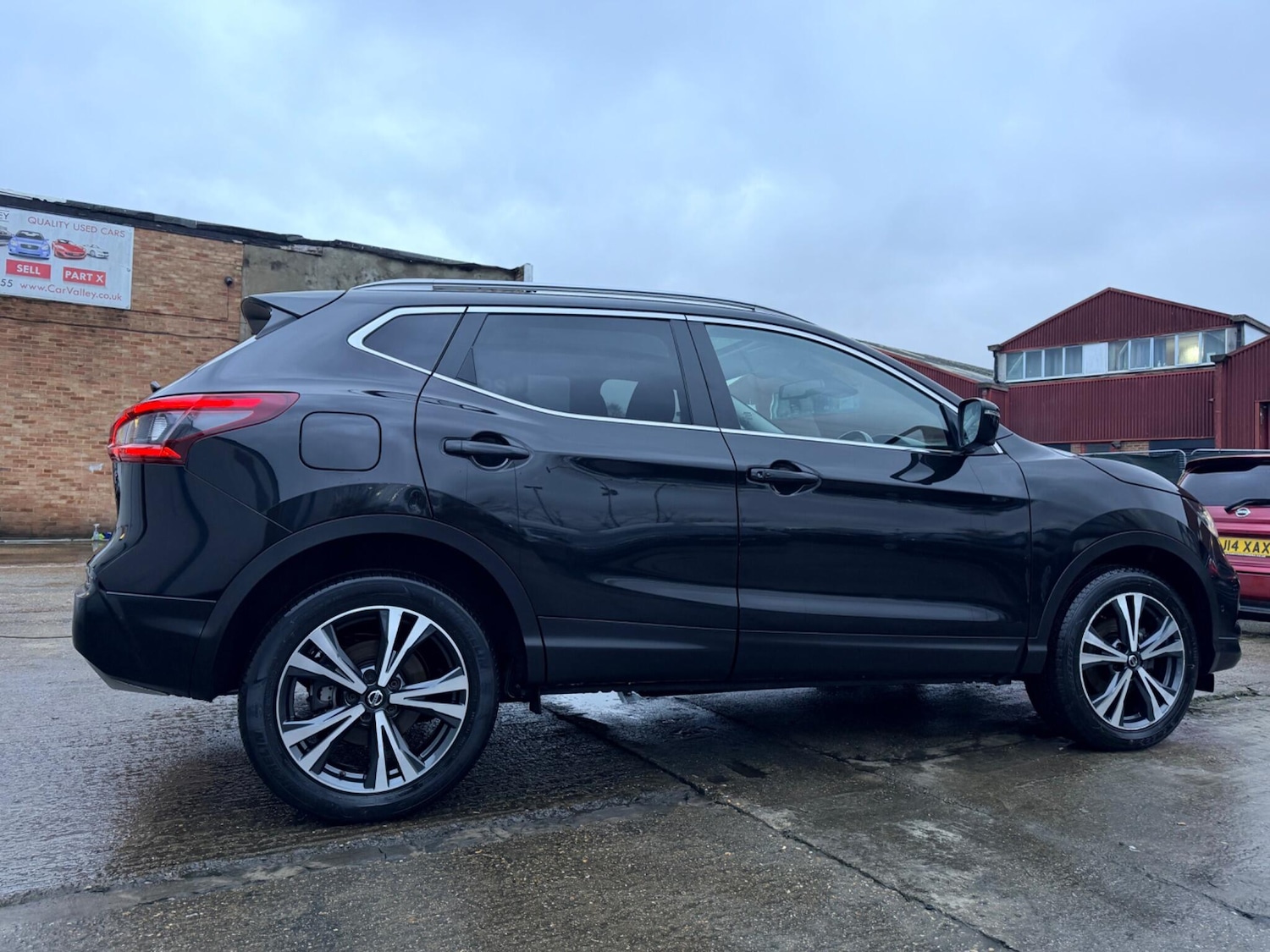 Used Nissan Qashqai for sale - 77550599: Photo 12