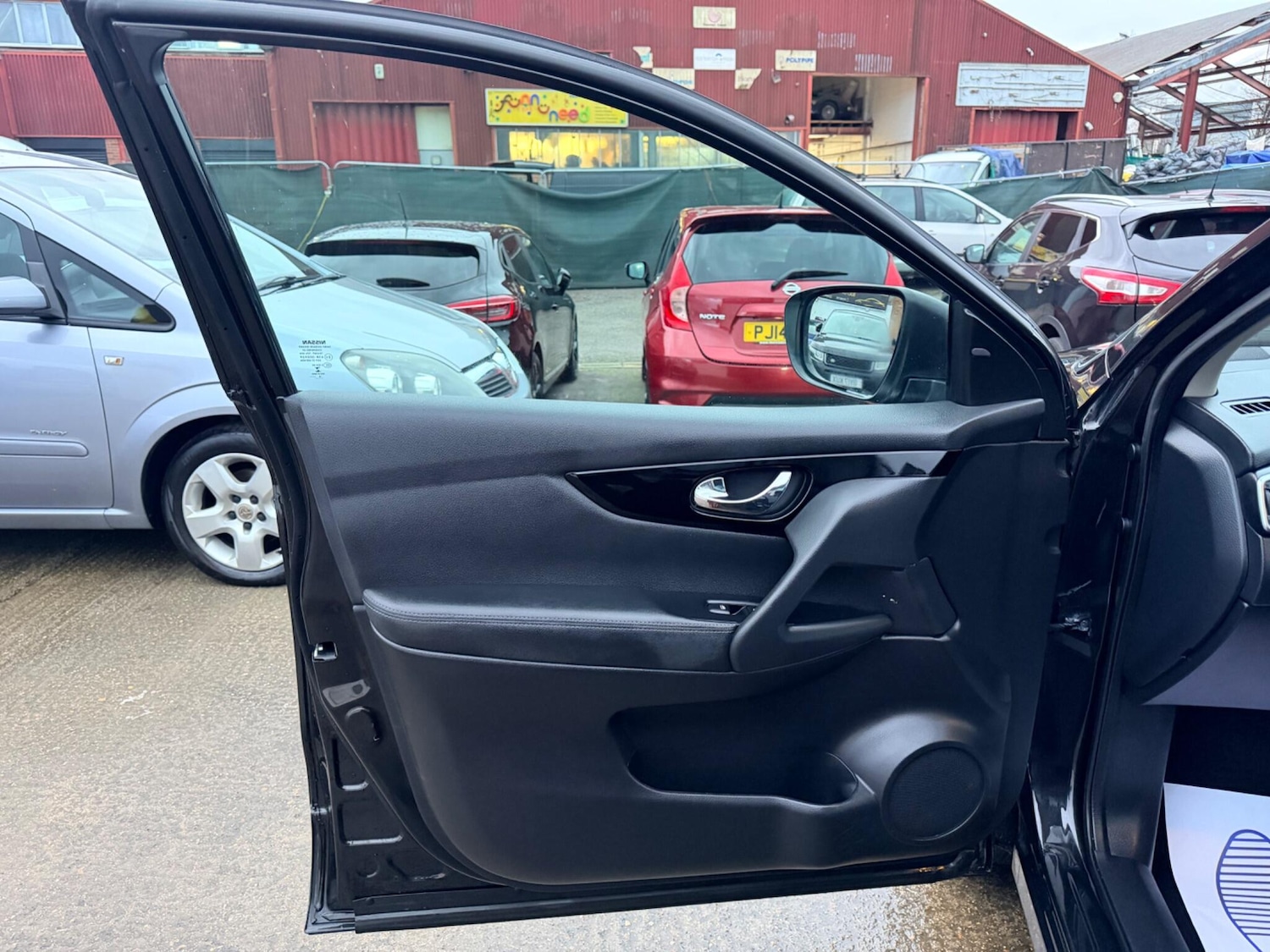 Used Nissan Qashqai for sale - 77550599: Photo 51