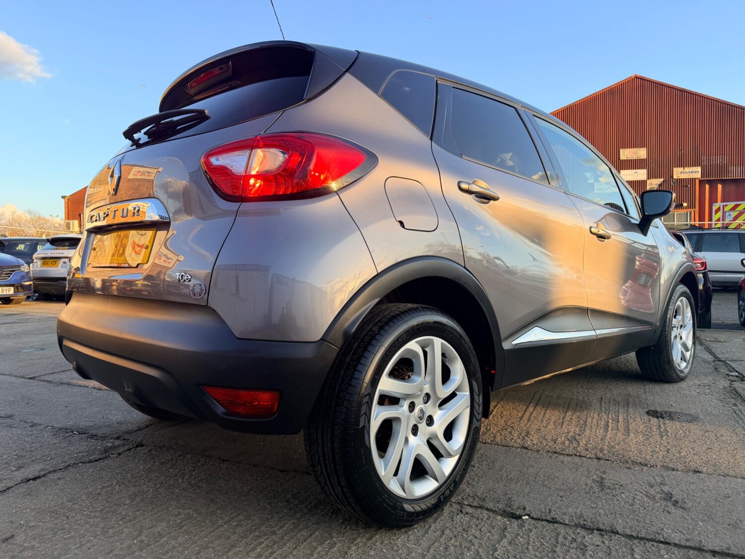 Used Renault Captur for sale - 77723544: Photo 11