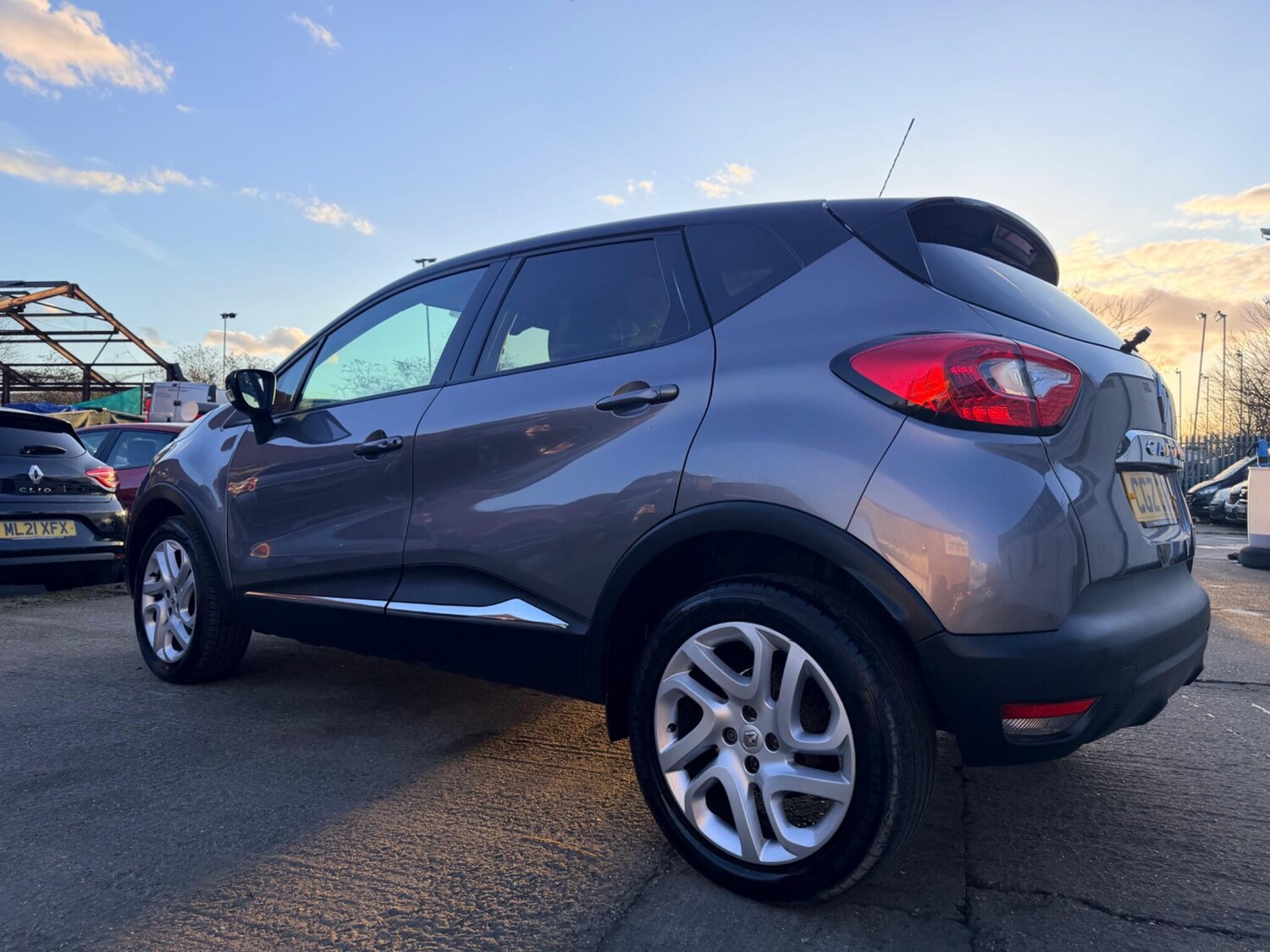 Used Renault Captur for sale - 77723544: Photo 15