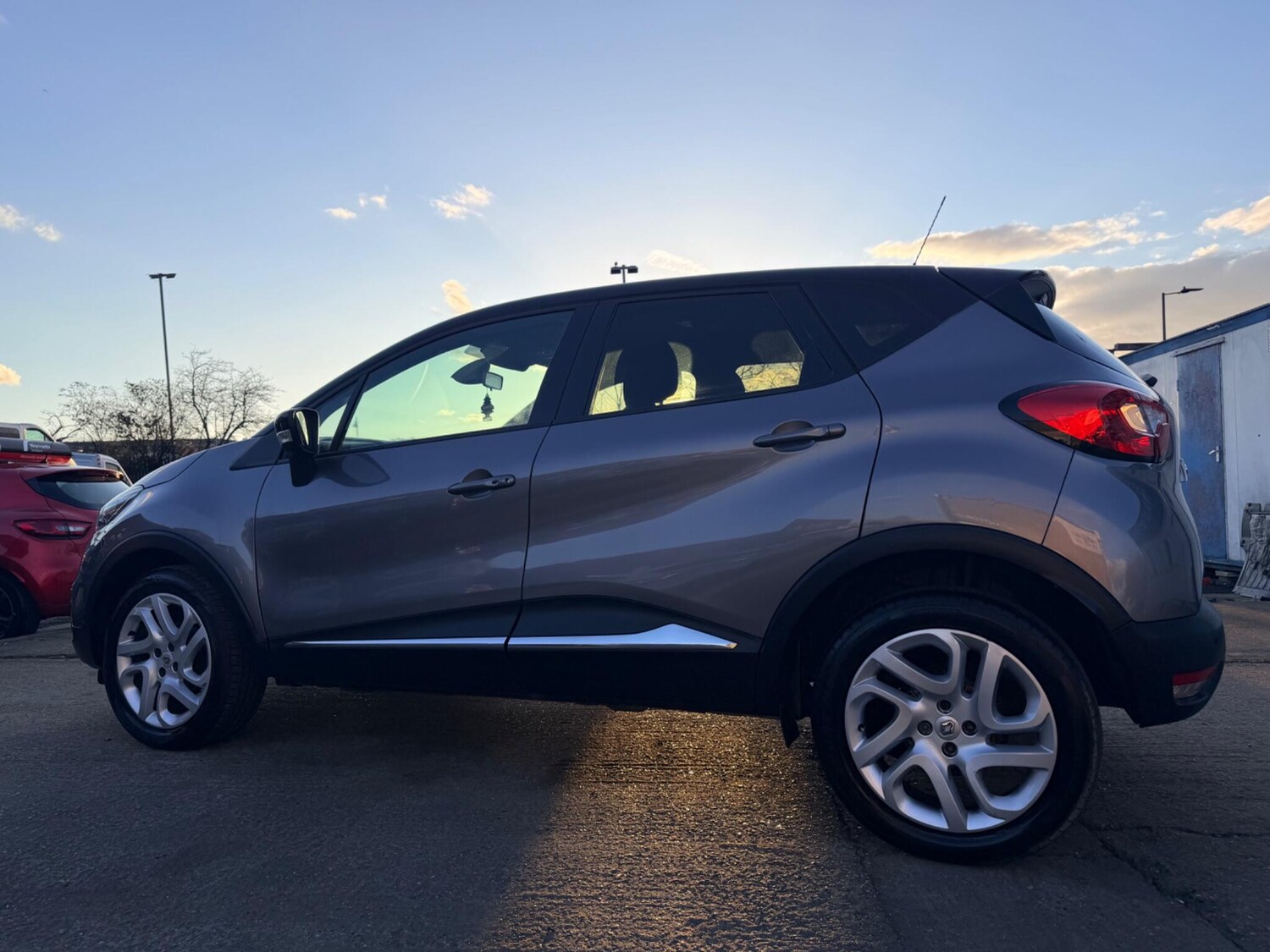 Used Renault Captur for sale - 77723544: Photo 16