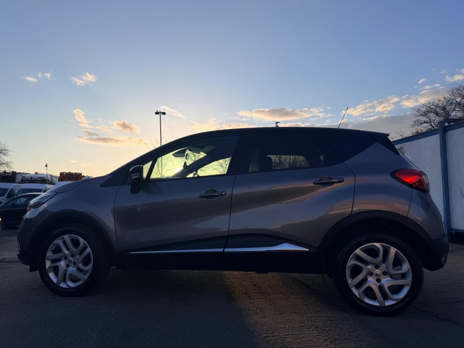 Used Renault Captur for sale - 77723544: Photo 17